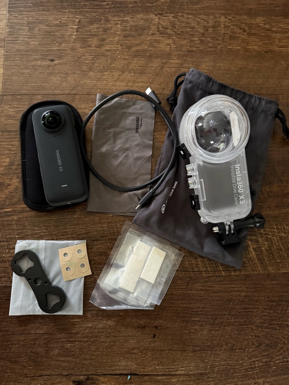Insta360 Dive Package